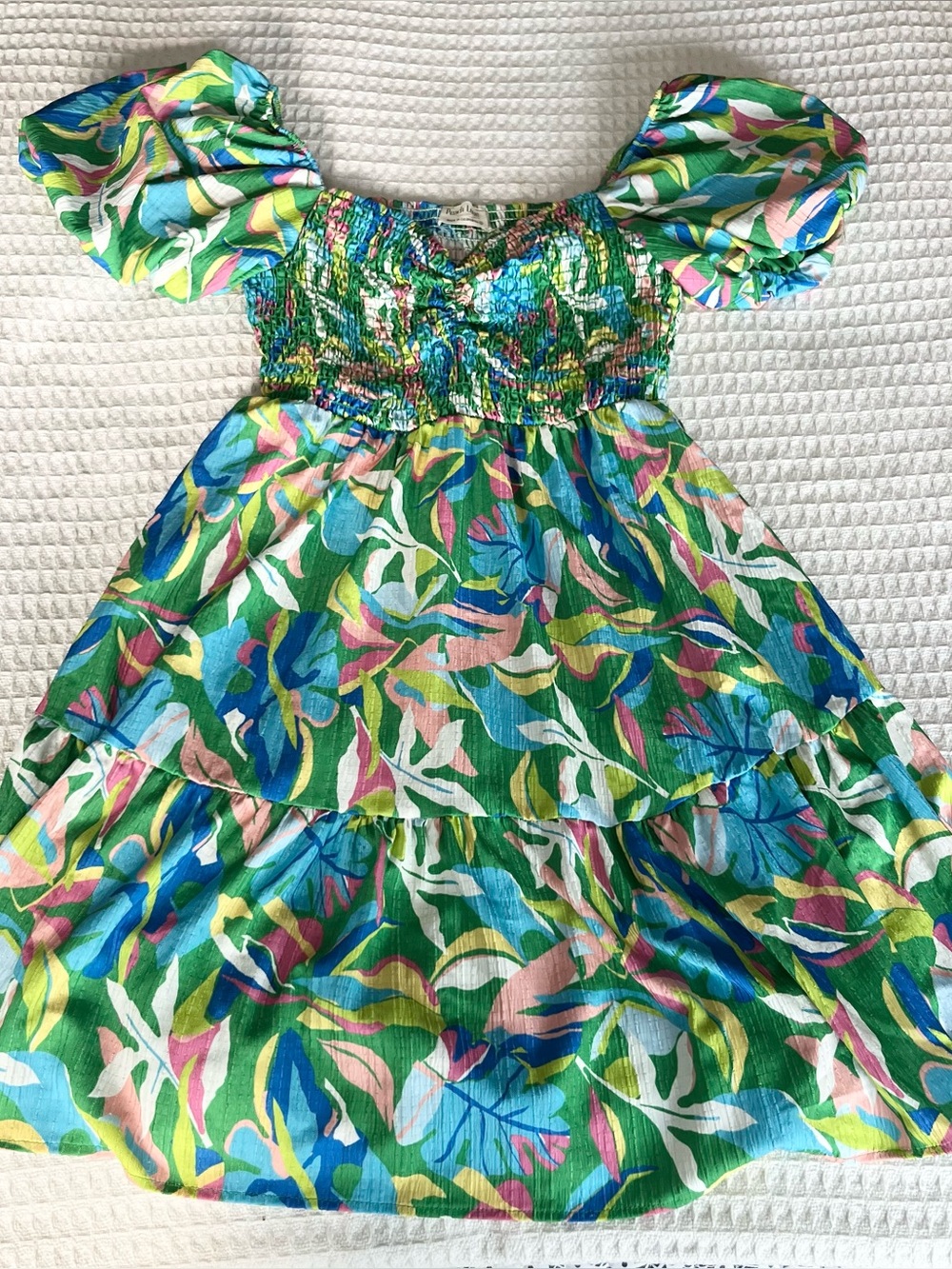 Peach Love California Multicolor printed Smocked puff sleeve dress large